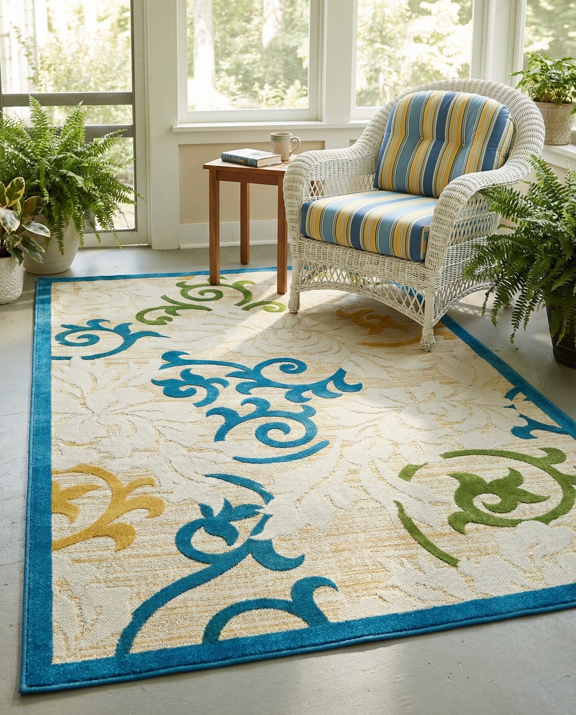 8' x 10' Easy-Clean Botanical Indoor / Outdoor Rug