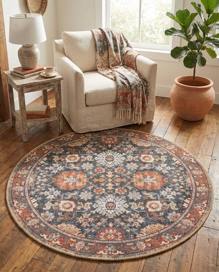 Detail image of 3' 6 x 3' 6 Washable Timeless Round Rug