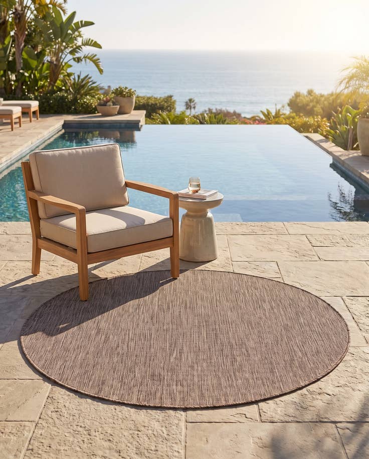 Detail image of 5' 3 x 5' 3 Easy-Clean Solid Indoor / Outdoor Round Rug