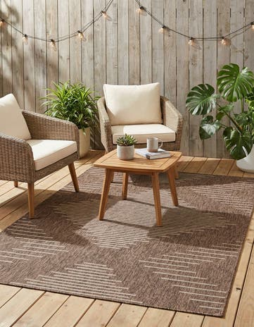 5' 3 x 8' Easy-Clean Modern Indoor / Outdoor Rug