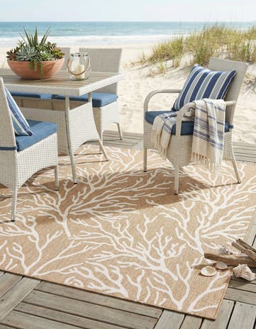 Taupe Easy-Clean Coastal Indoor / Outdoor Square Rug