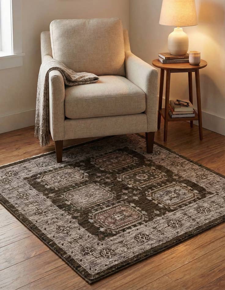 Detail image of 5' x 5' Grand Tradition Rug