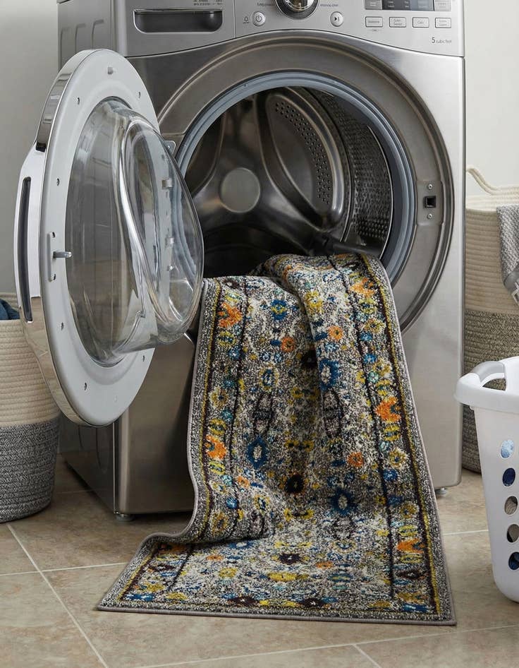 Detail image of 2' 2 x 6' 9  Washable Palazzo Runner Rug