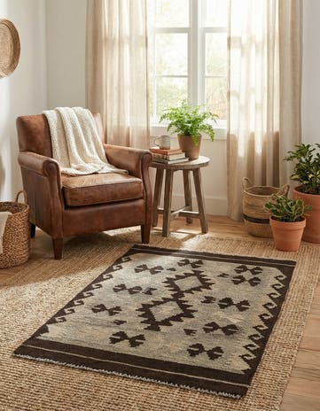 2' 7 x 3' 11 Hand Woven Kilim Maymana Wool Rug