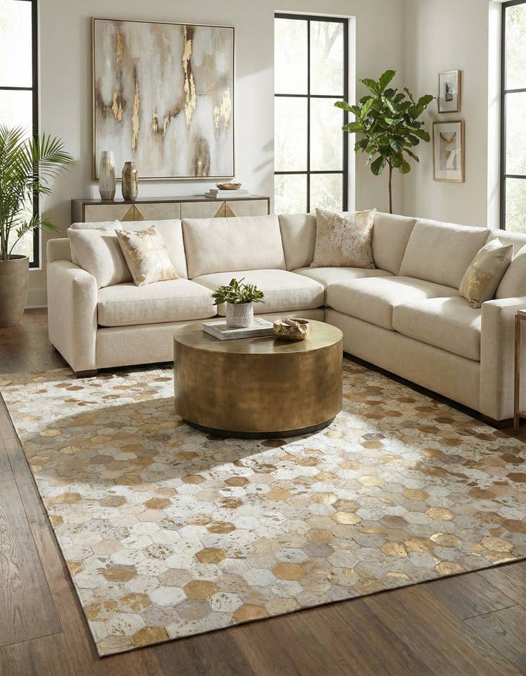 Detail image of 5' 4 x 7' 7 Cowhide Stocks Rug