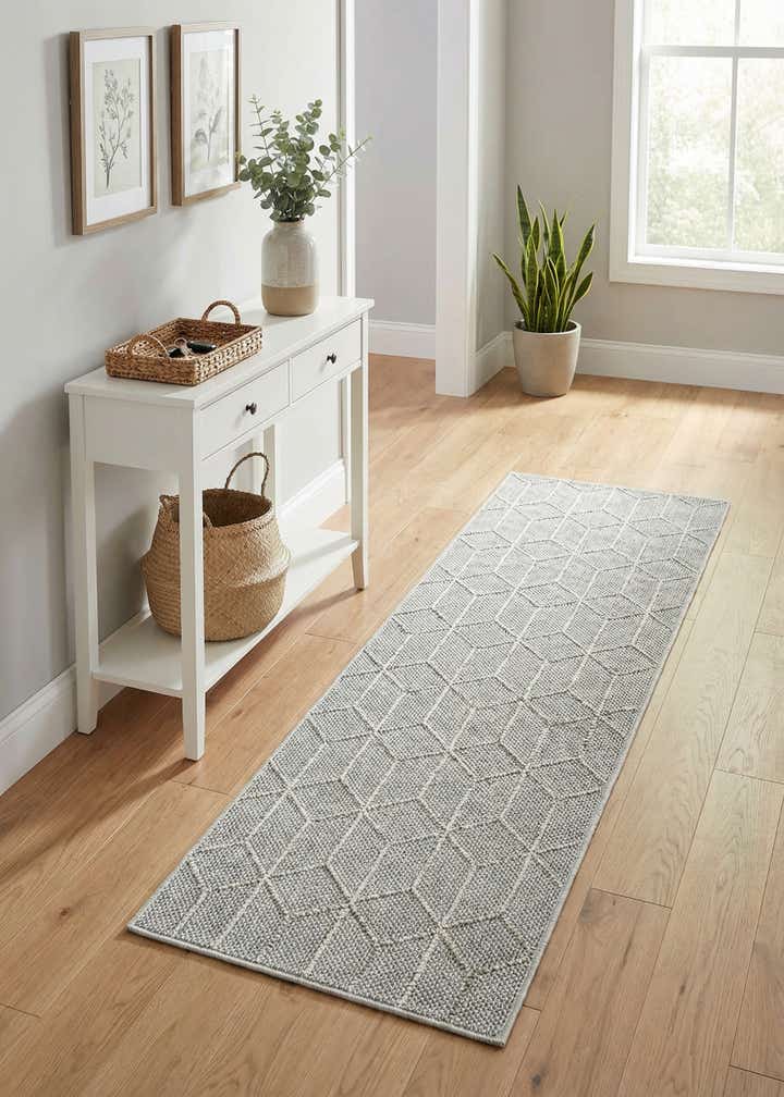2' x 6' 1 Easy-Clean Trellis Indoor / Outdoor Runner Rug