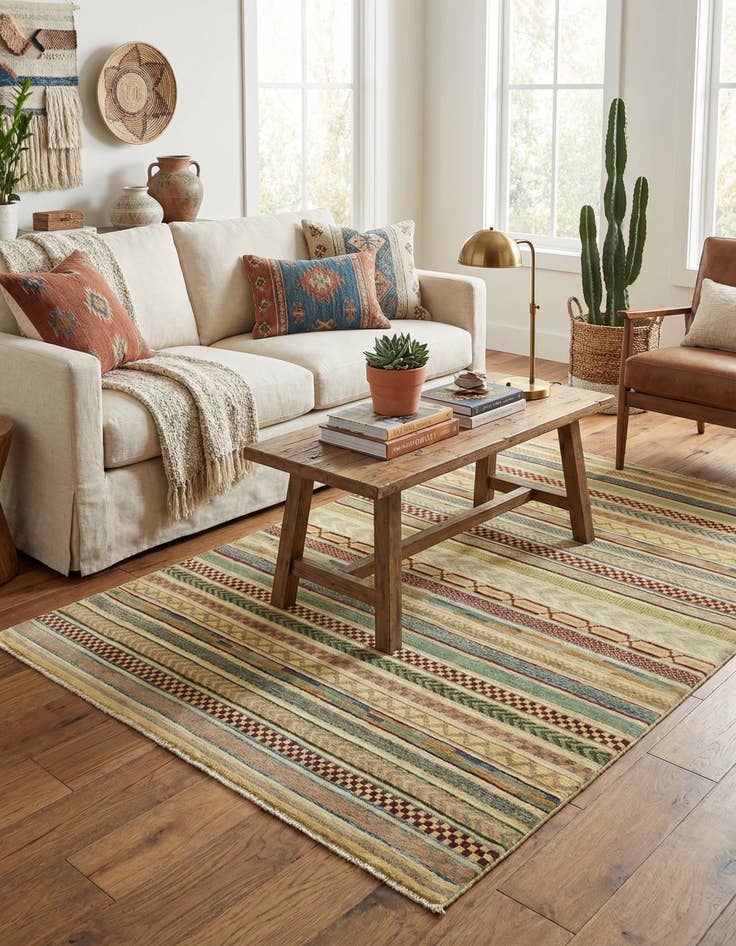 Detail image of 3' 6 x 5' 8  Hand Knotted Darya Rug