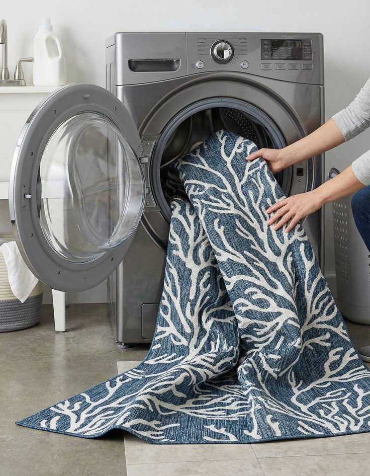 Detail image of  6' x 9'  Washable Coastal Indoor / Outdoor Rug