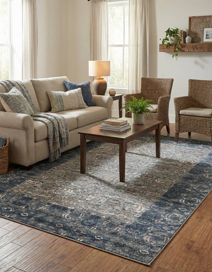 Detail image of 5' x 7' 7 Villa Rug