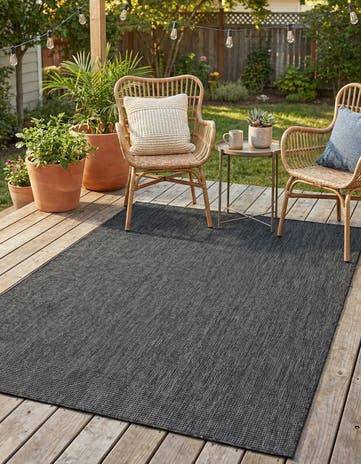 5' 3 x 7' Easy-Clean Solid Indoor / Outdoor Rug