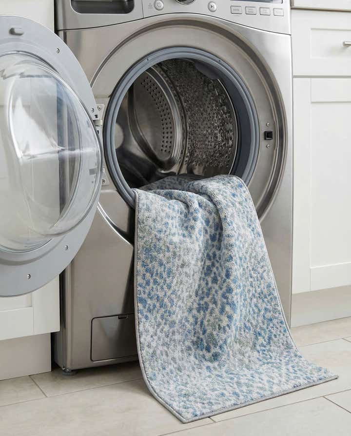 2' x 4' Kamala Washable Runner Rug