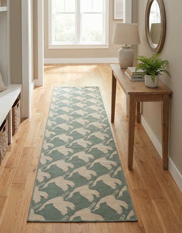 2' 7 x 10' Easy-Clean Coastal Indoor / Outdoor Runner Rug