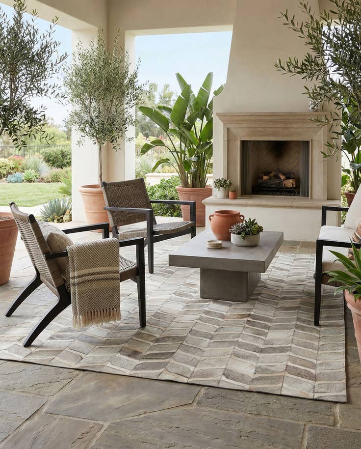 Detail image of 5' x 8' Cowhide - Patchwork Rug