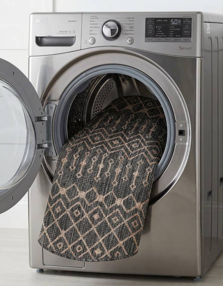 Detail image of 3' x 5' 3  Washable Trellis Indoor / Outdoor Oval Rug