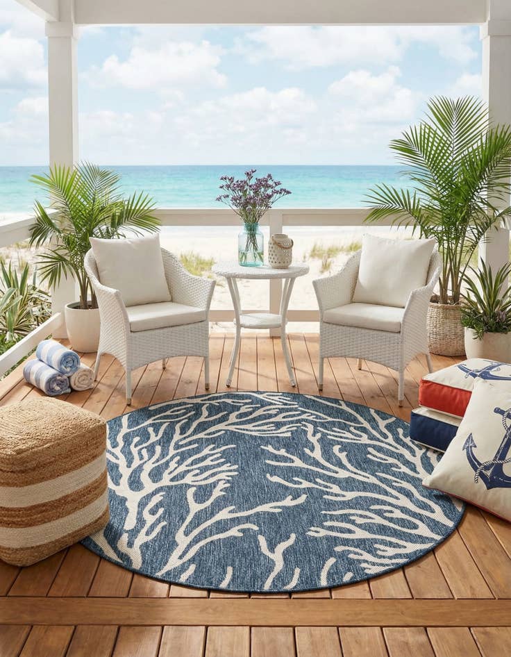 Detail image of 5' 3 x 5' 3  Washable Coastal Indoor / Outdoor Round Rug