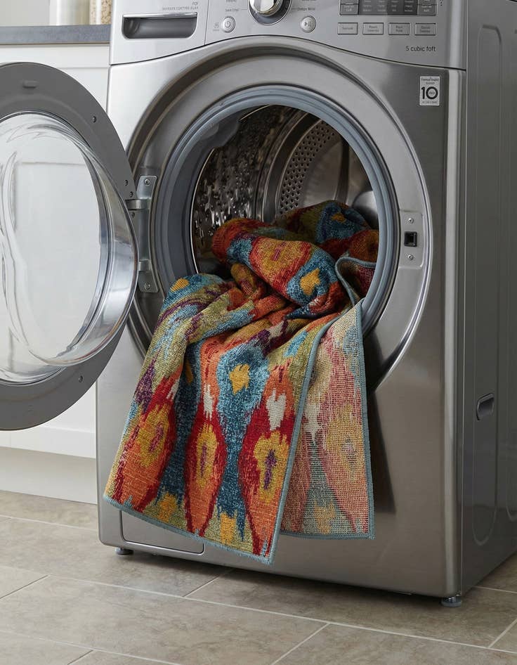 Detail image of 2' 7 x 11'  Washable Modern Indoor / Outdoor Runner Rug