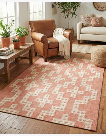 Rose and White Hand Woven Kilim Wool Rug