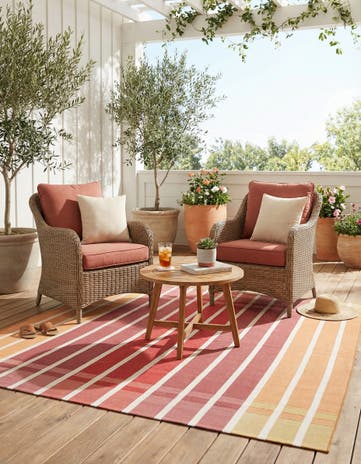 7' 10 x 7' 10 Easy-Clean Striped Indoor / Outdoor Square Rug