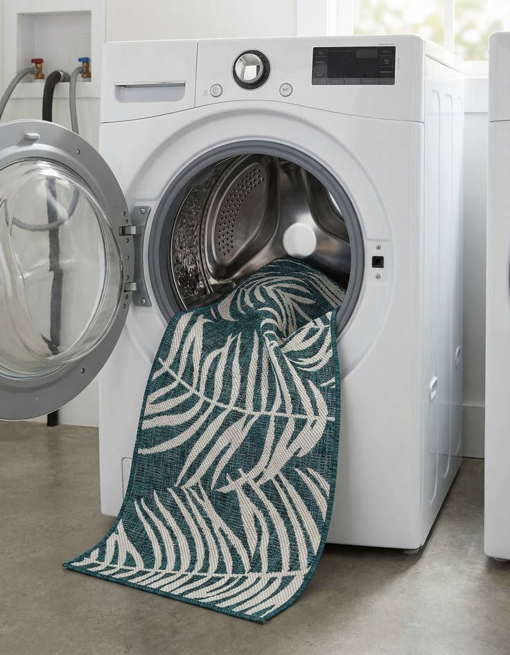 Detail image of 2' x 6'  Washable Botanical Indoor / Outdoor Runner Rug