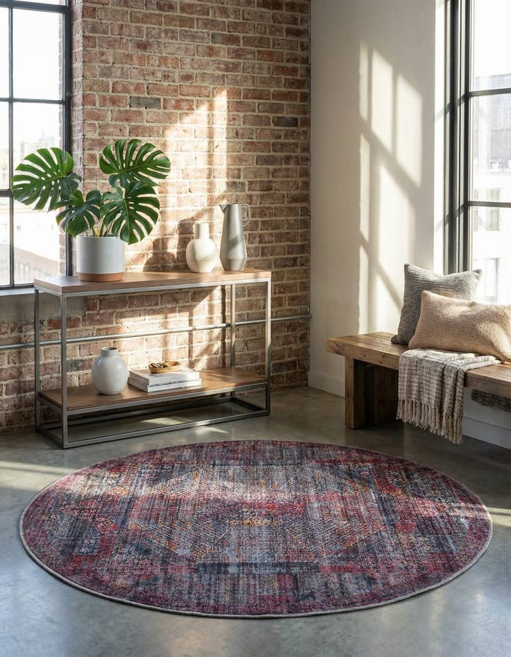 Detail image of 5' 3 x 5' 3  Washable Mangata Round Rug