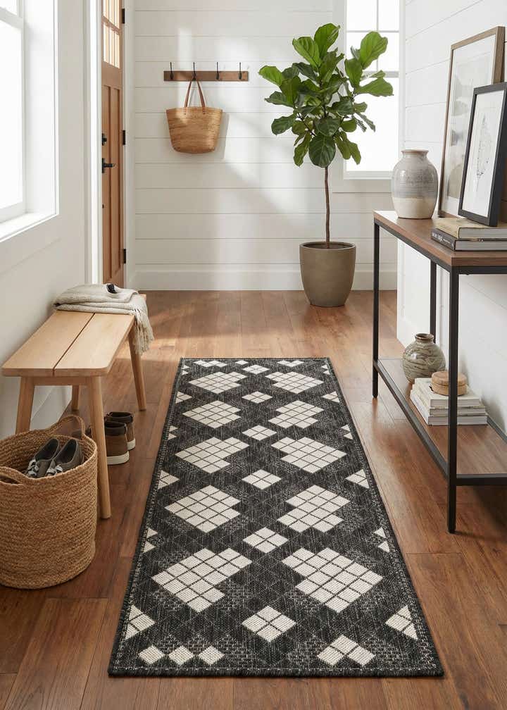 2' x 6' Easy-Clean Modern Indoor / Outdoor Runner Rug