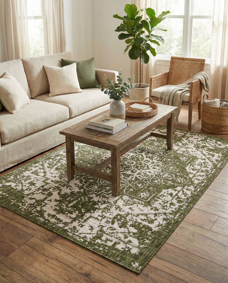 Detail image of 4' x 6' Easy-Clean Jill Zarin Dubai Indoor / Outdoor Rug