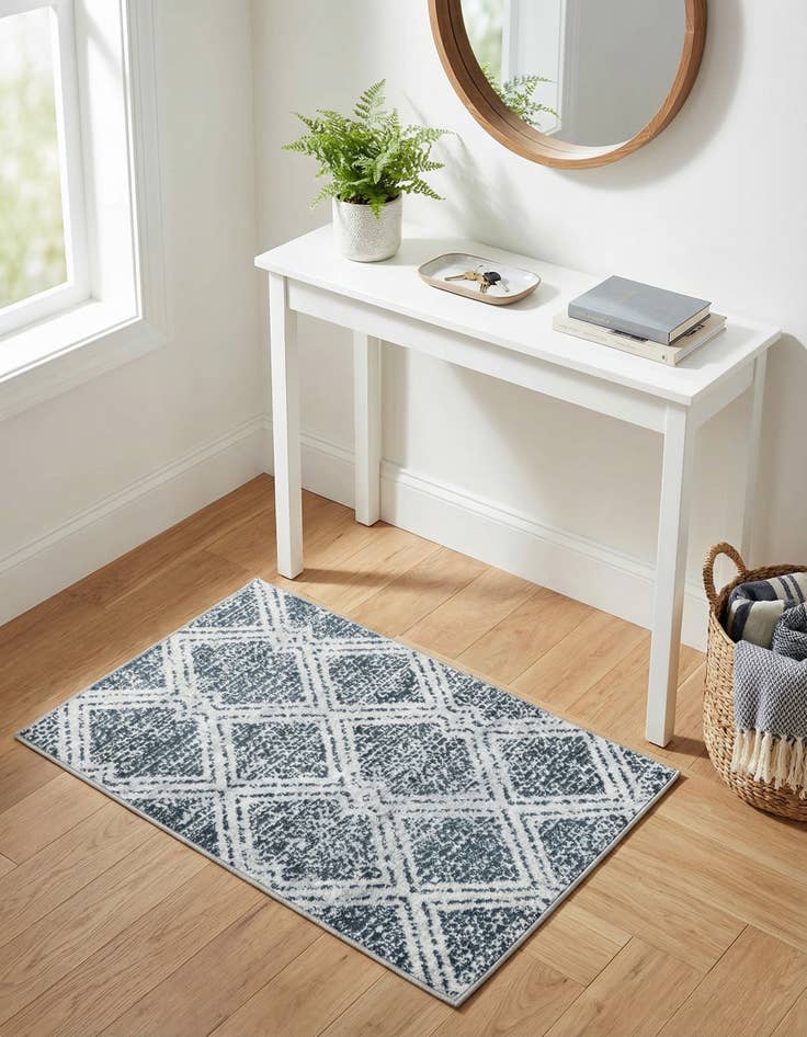 Detail image of 2' x 3' Kamala Washable Rug