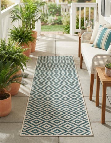 2' x 8' Easy-Clean Jill Zarin Costa Rica Indoor / Outdoor Runner Rug