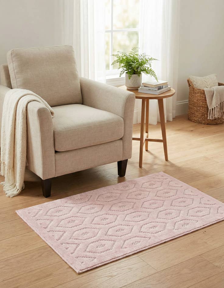 Detail image of 2' x 3'  Washable Trellis Textured Indoor / Outdoor Rug