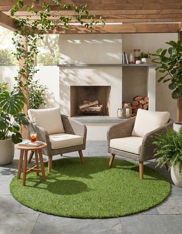 6' x 6' Easy-Clean Grass Indoor / Outdoor Round Rug