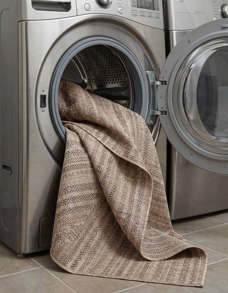 Detail image of 7' 10 x 7' 10  Washable Striped Indoor / Outdoor Square Rug