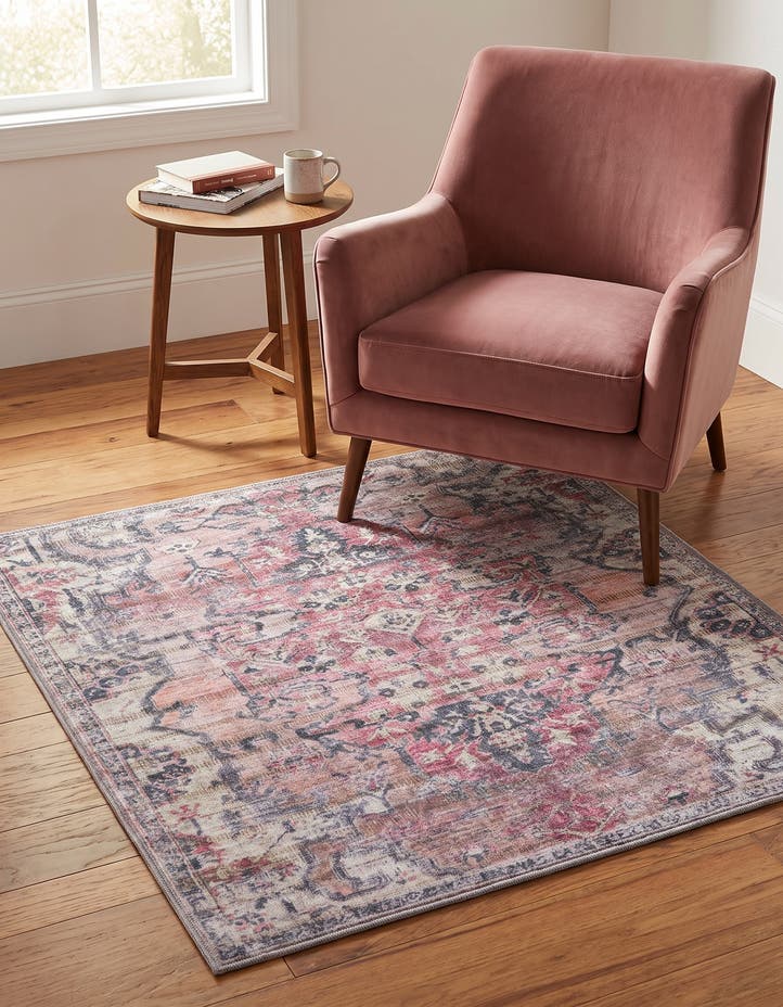 3' 3 x 3' 3 Washable Nostalgia Square Rug