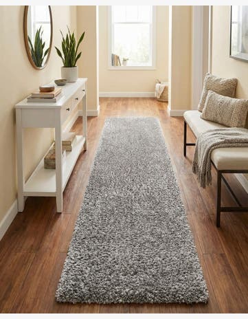 2' 7 x 12' Marilyn Monroe™ Shag Runner Rug