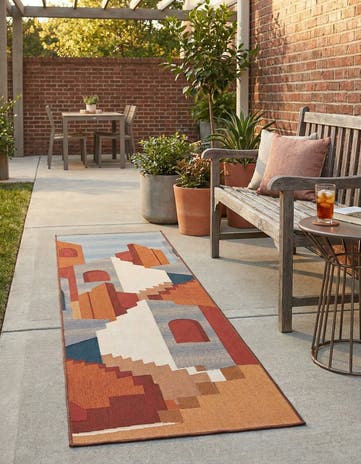 2' x 8' Easy-Clean Modern Indoor / Outdoor Runner Rug