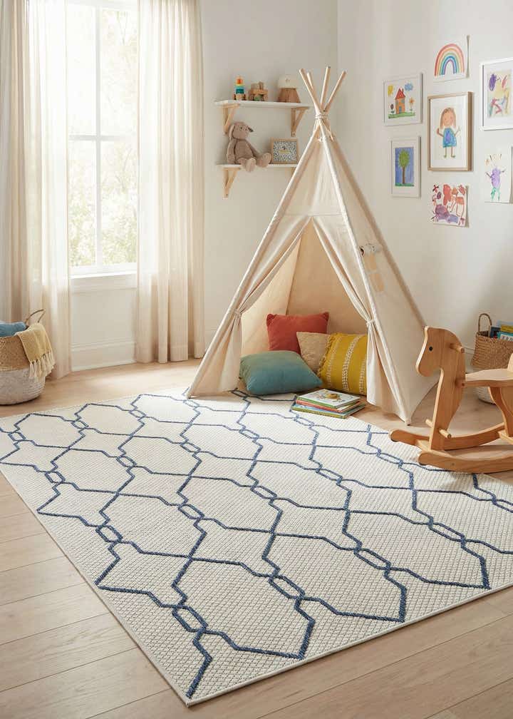 4' x 6' Easy-Clean Trellis Indoor / Outdoor Rug