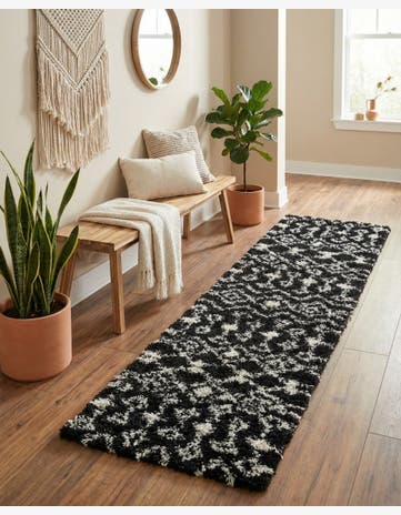 2' x 8' Moroccan Trellis Shag Runner Rug