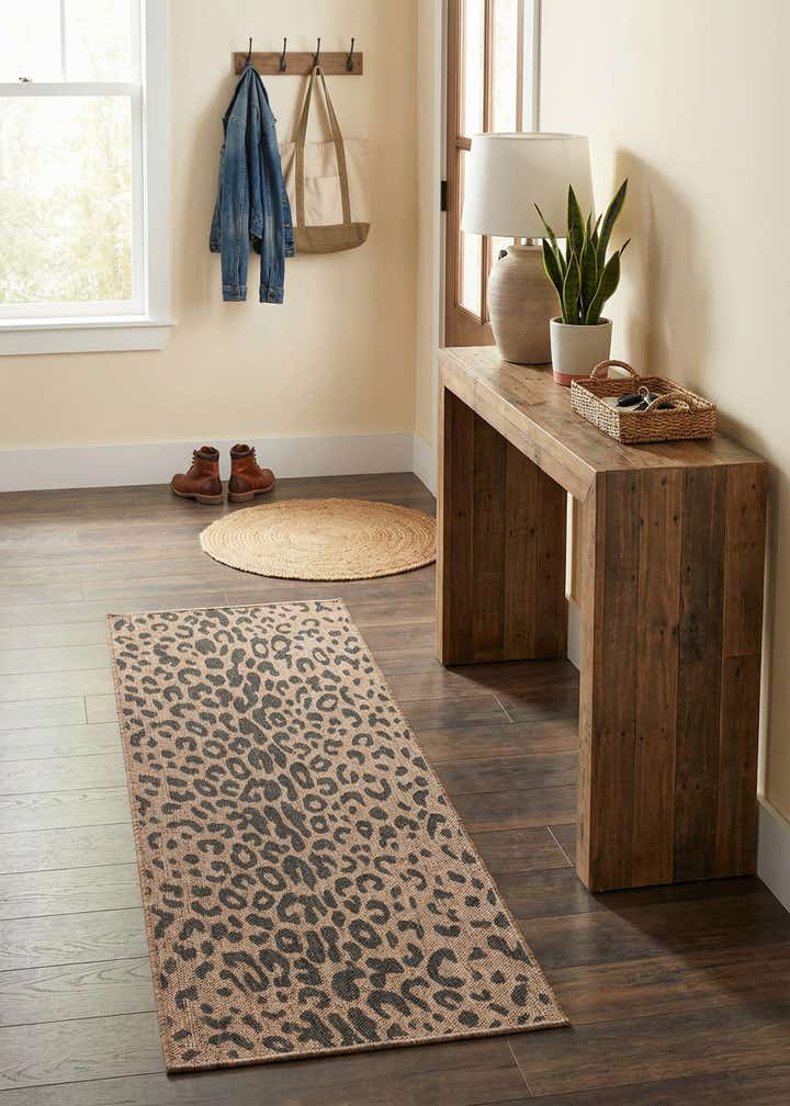2' x 6' Easy-Clean Safari Indoor / Outdoor Runner Rug