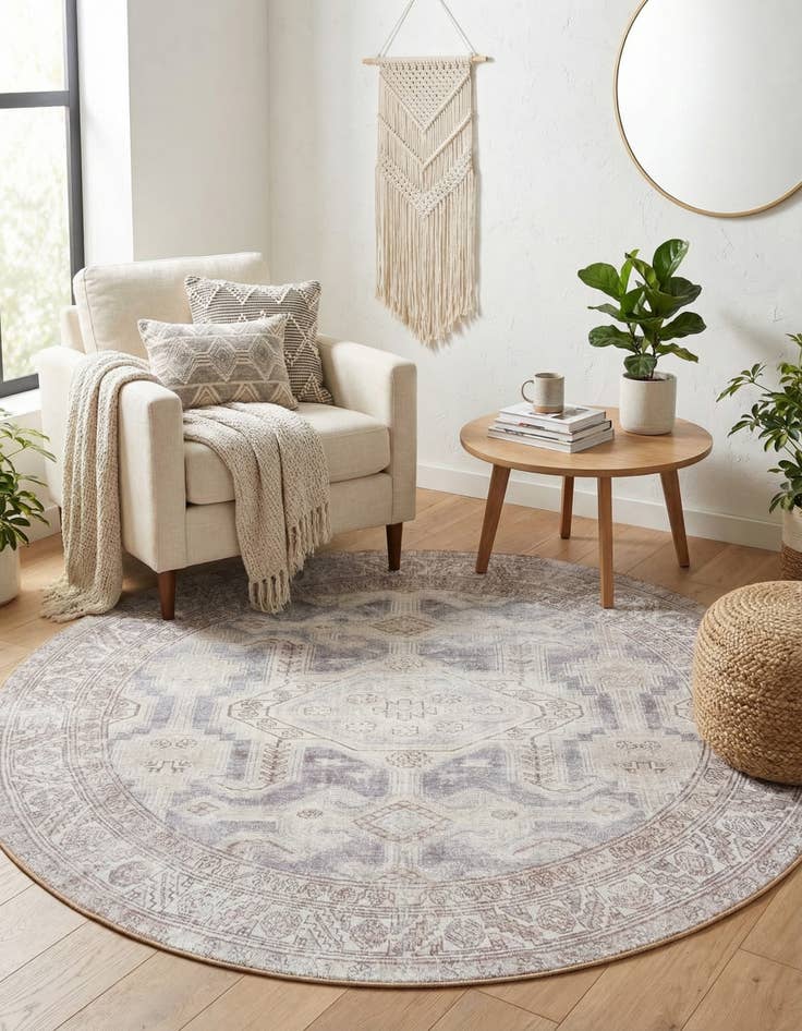 Detail image of 7' 7 x 7' 7 Washable Timeless Round Rug