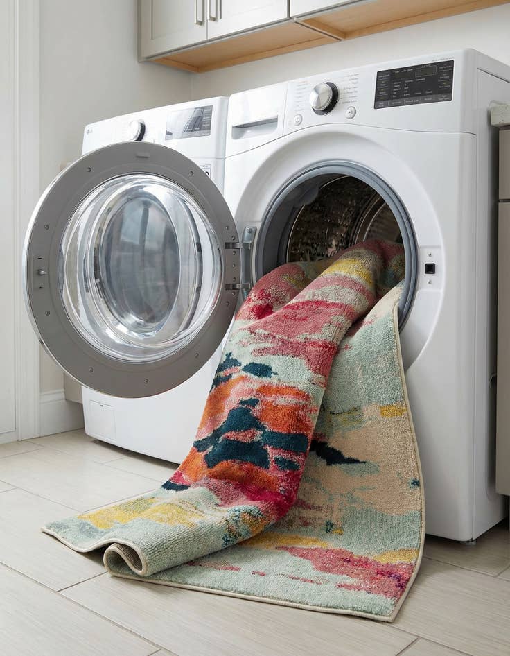 Detail image of 5' x 8'  Washable Casablanca Rug