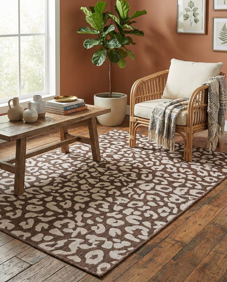 Detail image of 5' 3 x 8' Easy-Clean Safari Indoor / Outdoor Rug