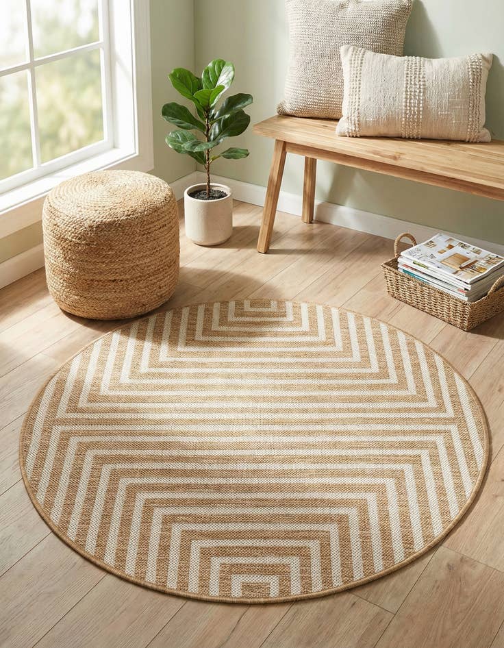 Detail image of 3' x 3'  Washable Modern Indoor / Outdoor Round Rug