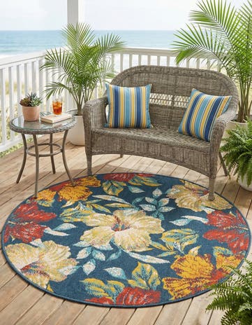 Easy-Clean Coastal Indoor / Outdoor Round Rug