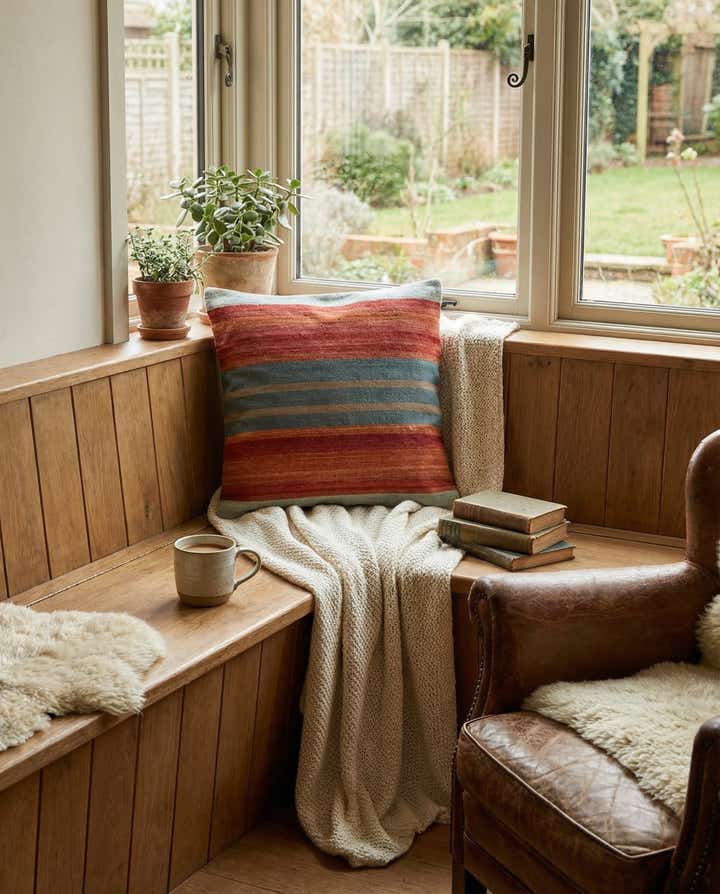 3' 2 x 3' 4 Hand Woven Pillow Wool Square Rug