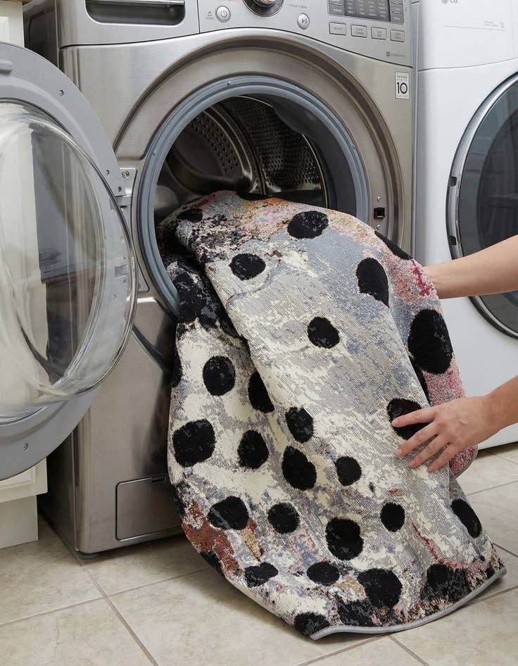 Detail image of  6' x 6'  Washable Modern Indoor / Outdoor Round Rug