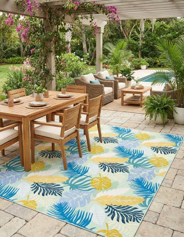 10' x 12' Easy-Clean Botanical Indoor / Outdoor Rug