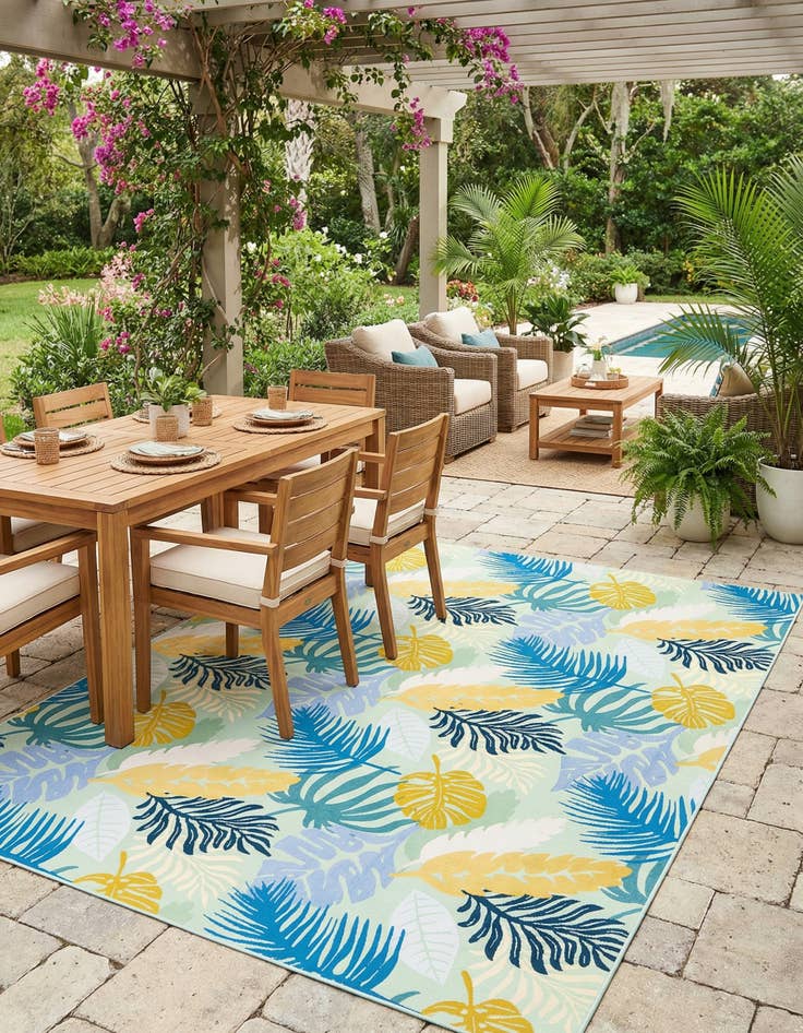 Detail image of 10' x 12'  Washable Botanical Indoor / Outdoor Rug
