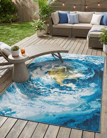 5' 3 x 8' Easy-Clean Modern Indoor / Outdoor Rug