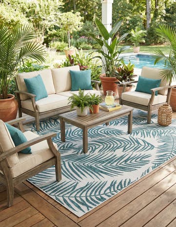 9' x 12' Easy-Clean Botanical Indoor / Outdoor Rug