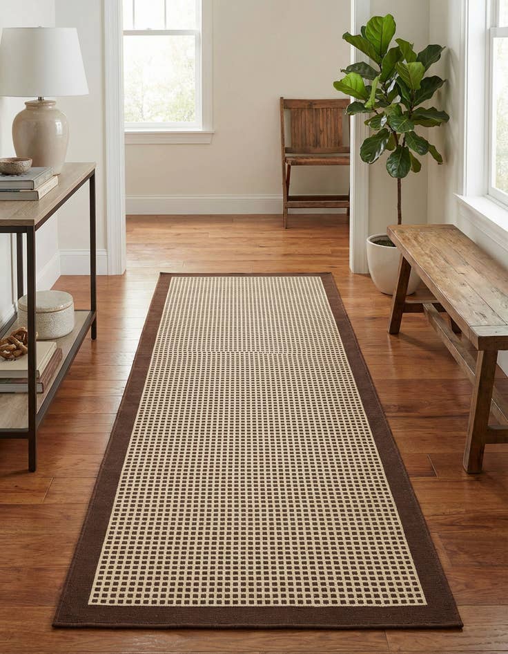 Detail image of 2' 7 x 10' Easy-Clean Border Indoor / Outdoor Runner Rug