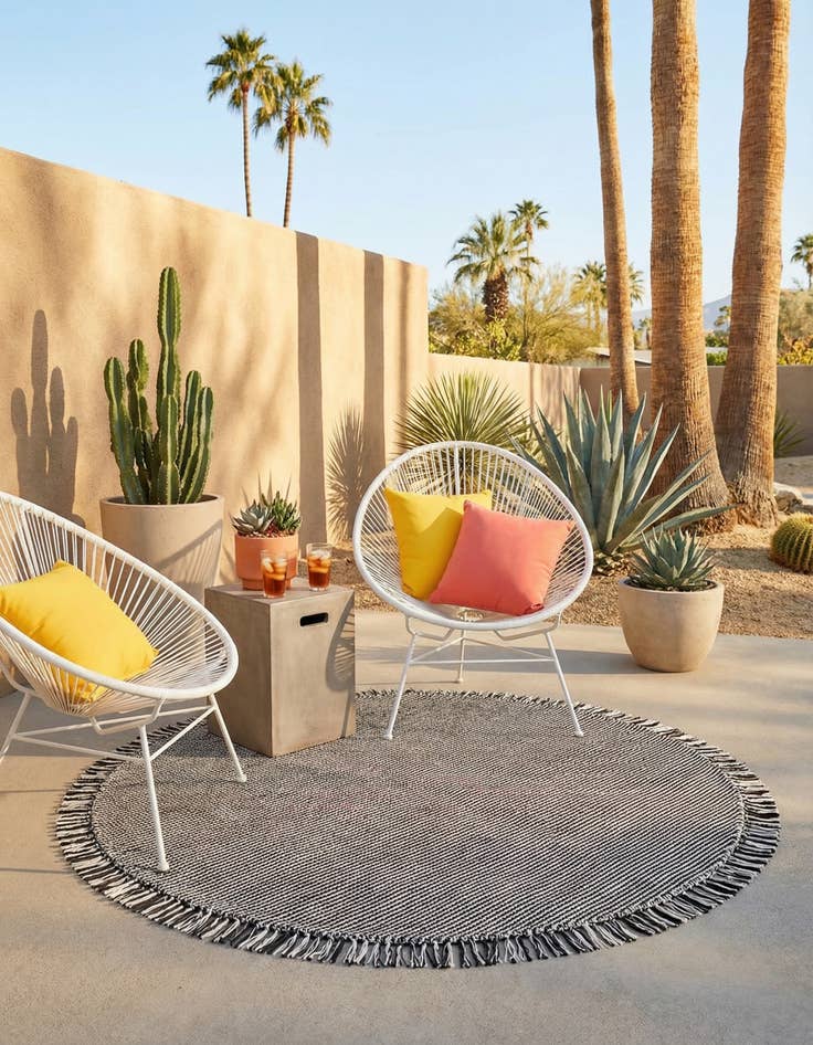 Detail image of 5' 1 x 5' 1  Washable Jill Zarin Palm Springs Indoor / Outdoor Round Rug